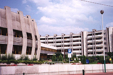 Bank2.jpg 